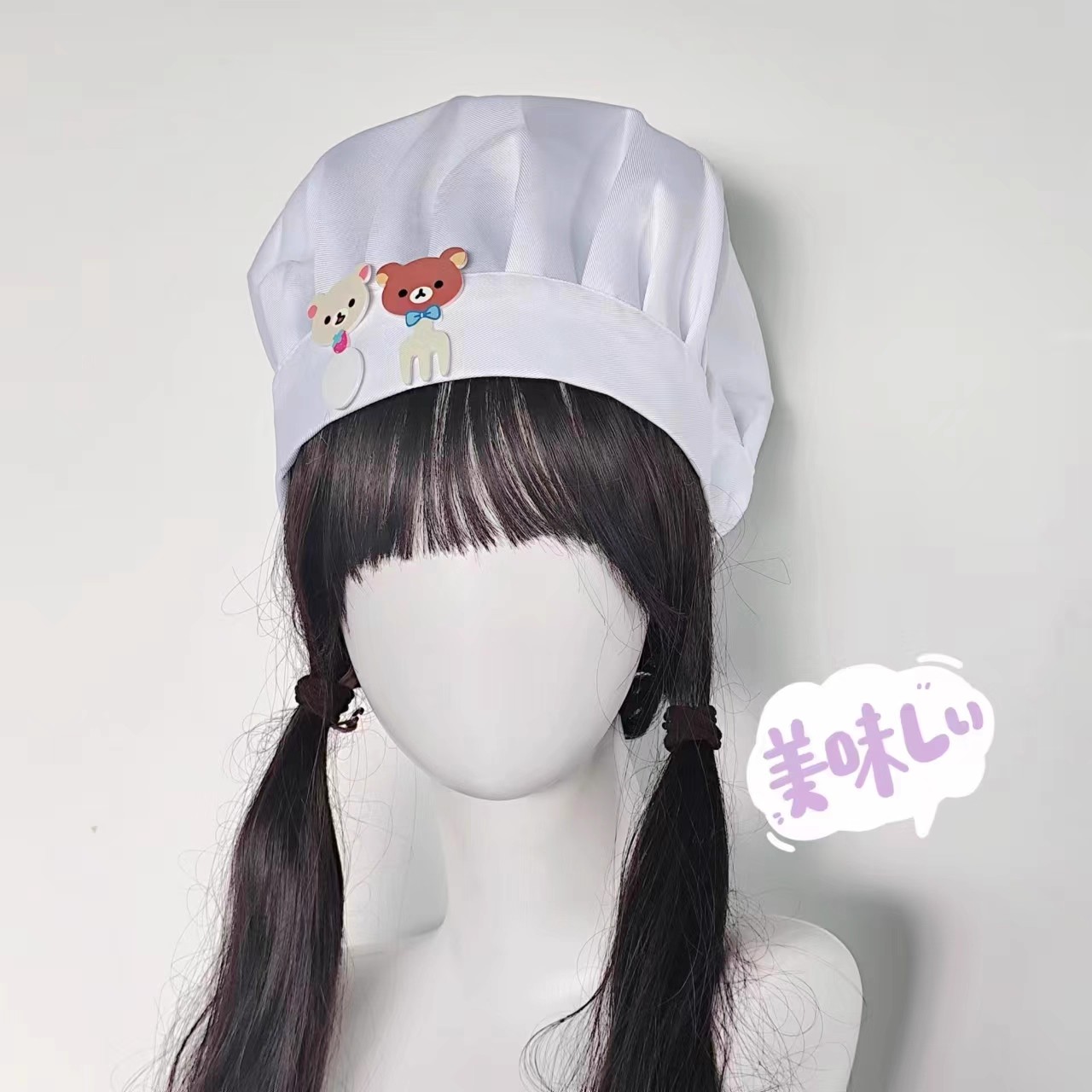Schattige kleine beer mes en v - Anime Cosplay Girl Photo recensie en prijs